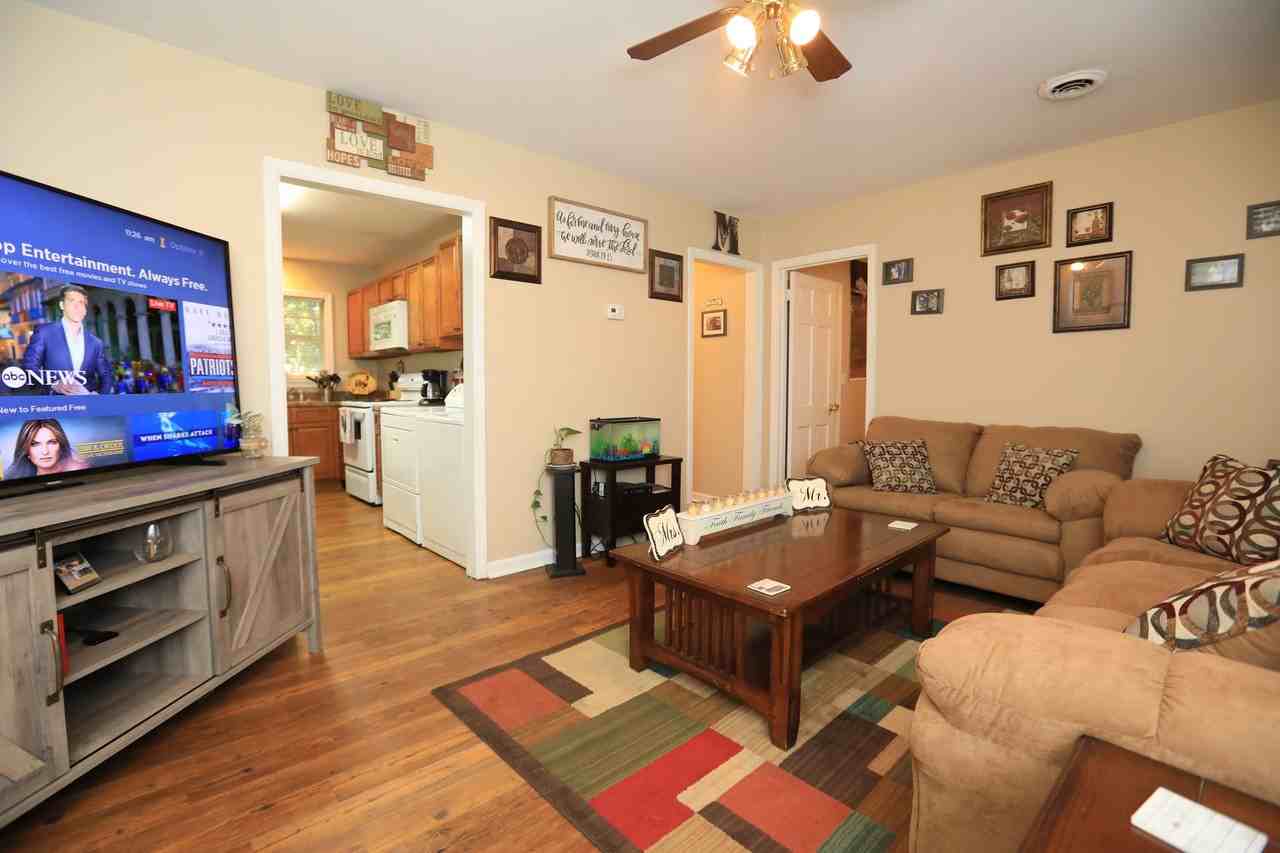 Twin Oaks and St Ives - Photo 2 of 6