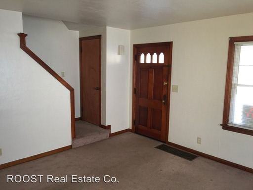 1605 Overlook Dr - Photo 3 of 12