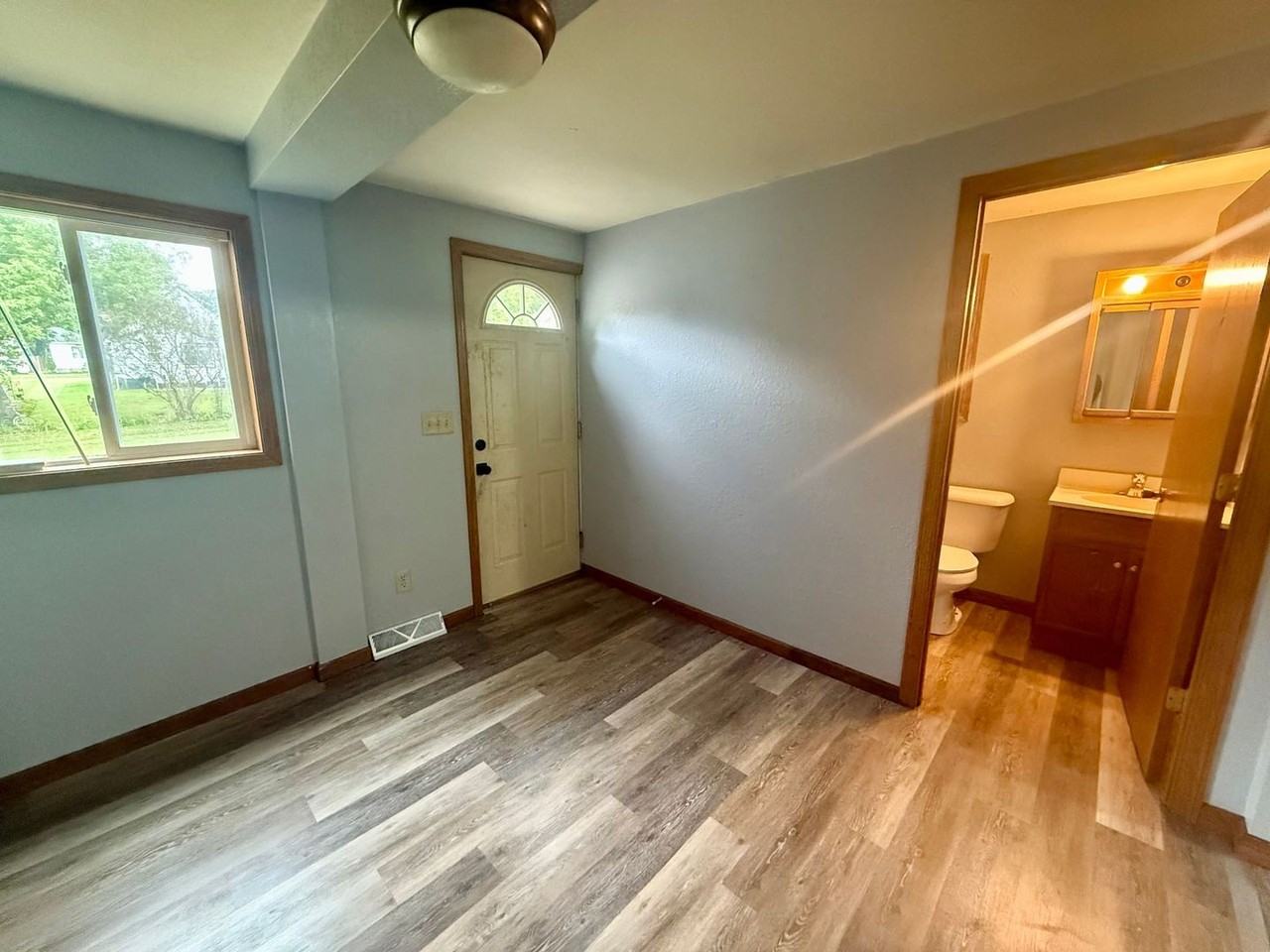 1115 S 15th Ave - Photo 4 of 16