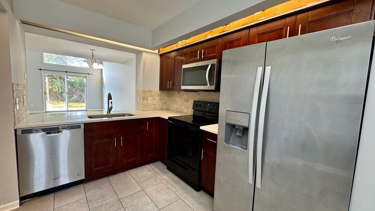 11766 White Horse Road - Photo 4 of 18