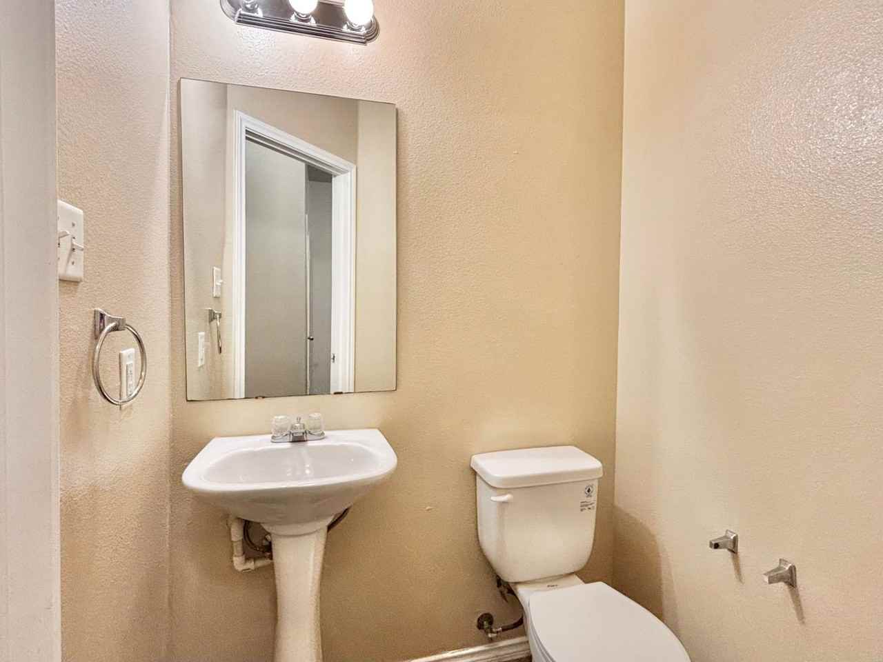 10603 Mathom Lndg - Photo 5 of 15