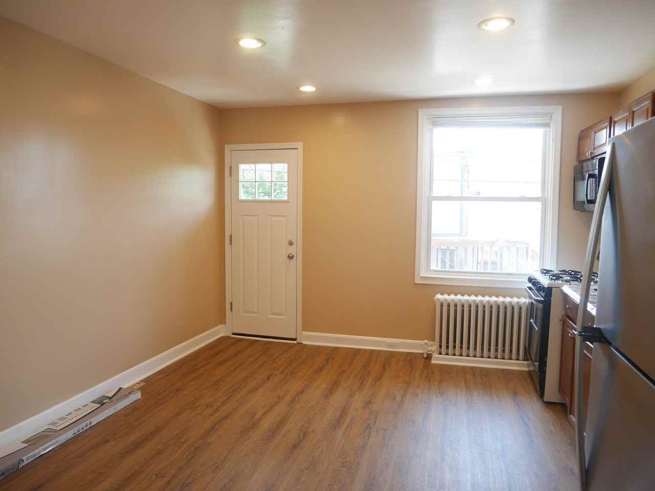 2621 E Hoffman St - Photo 5 of 17