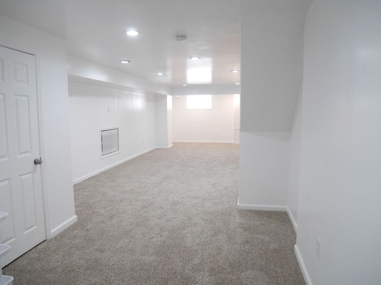 2621 E Hoffman St - Photo 6 of 17