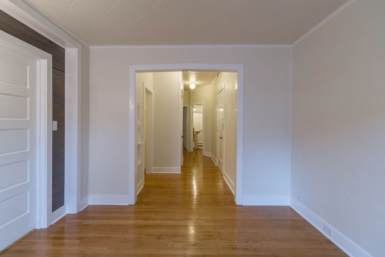 Carlyle Apartments - Photo 3 of 37