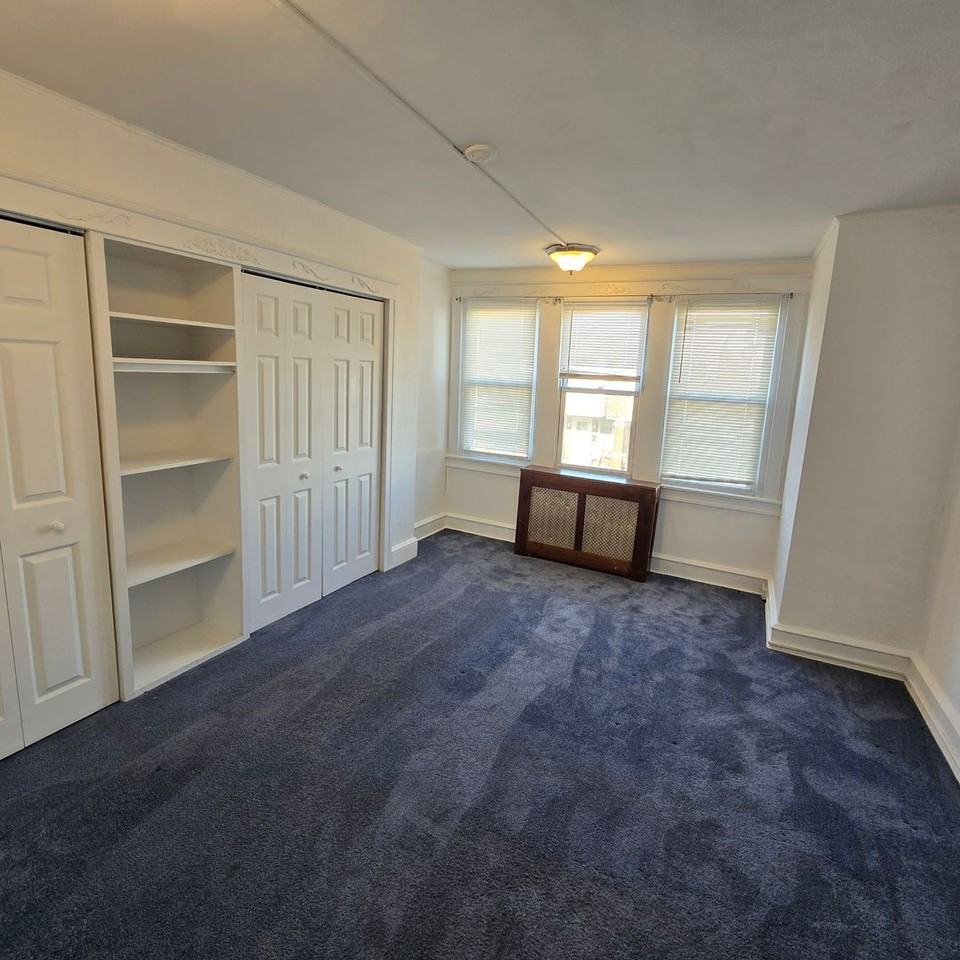 2118 Kennedy St - Photo 2 of 14