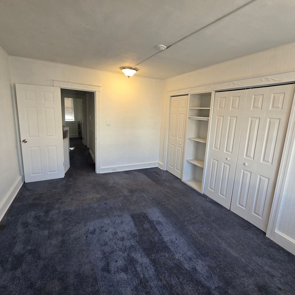 2118 Kennedy St - Photo 3 of 14