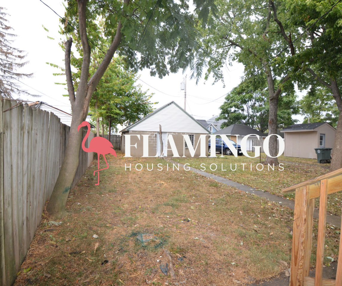 245 Alton Ave - Photo 2 of 11