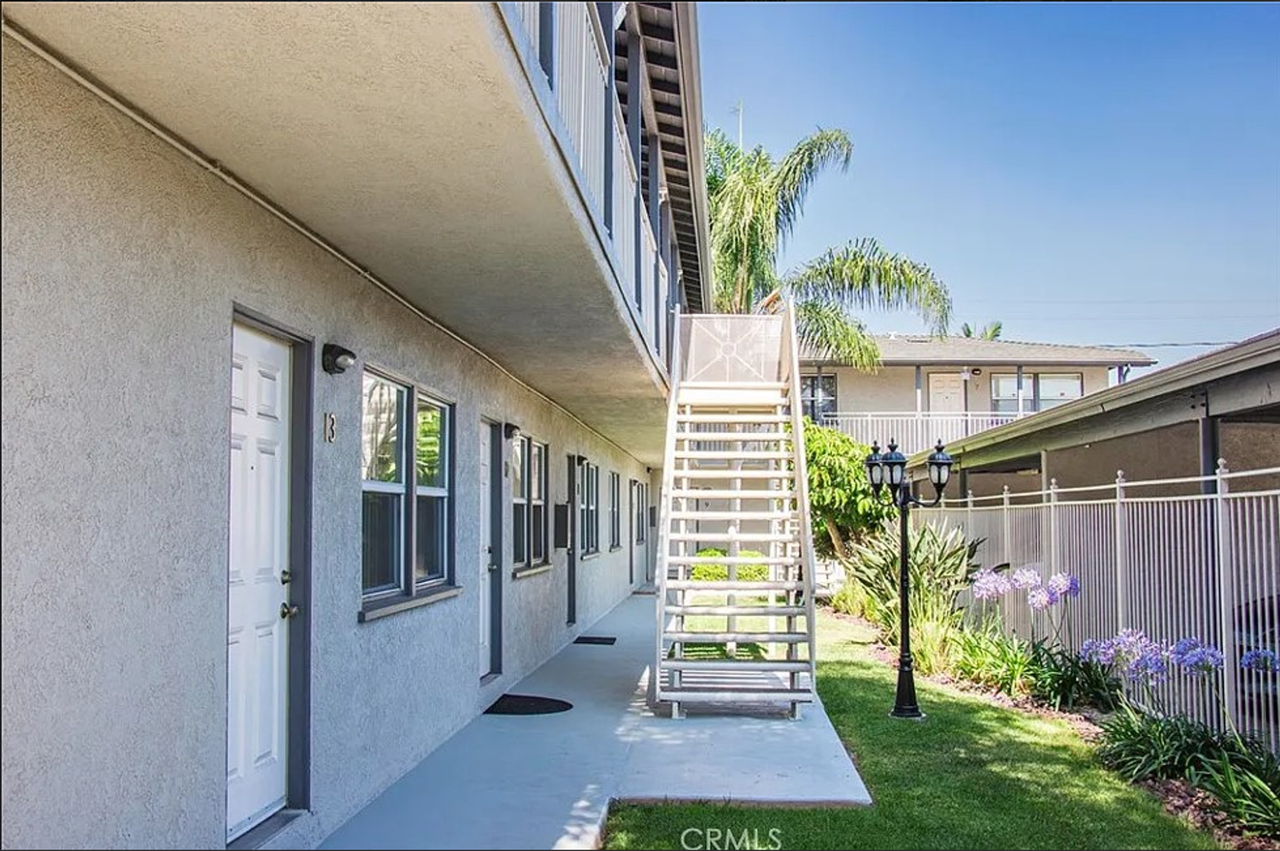 380 S. Sierra Madre Blvd. - Photo 3 of 6