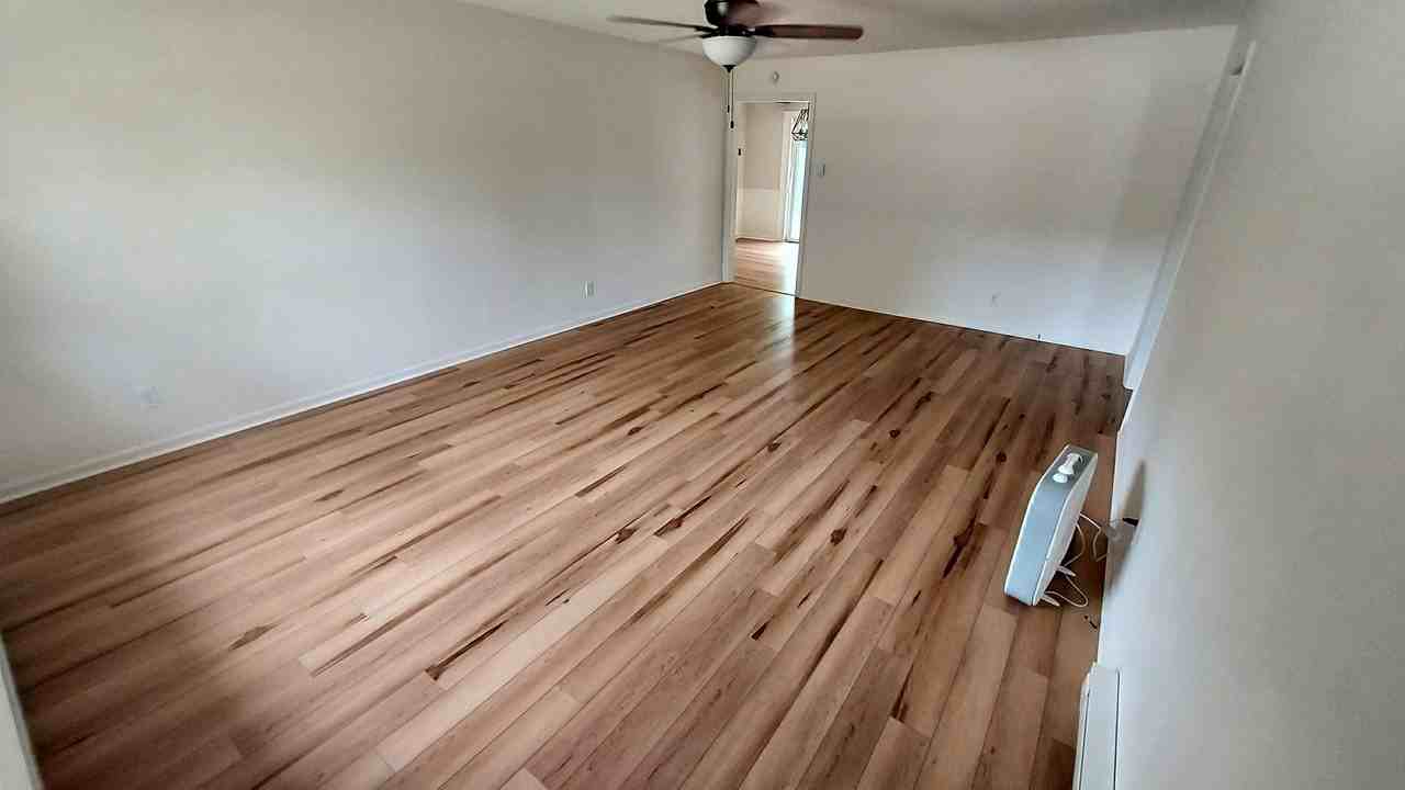 2112 Charles Dr - Photo 2 of 10