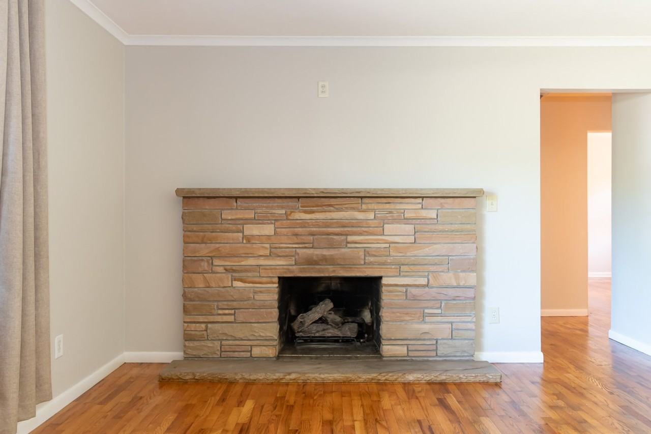 2003 Lakeshore Dr - Photo 3 of 20