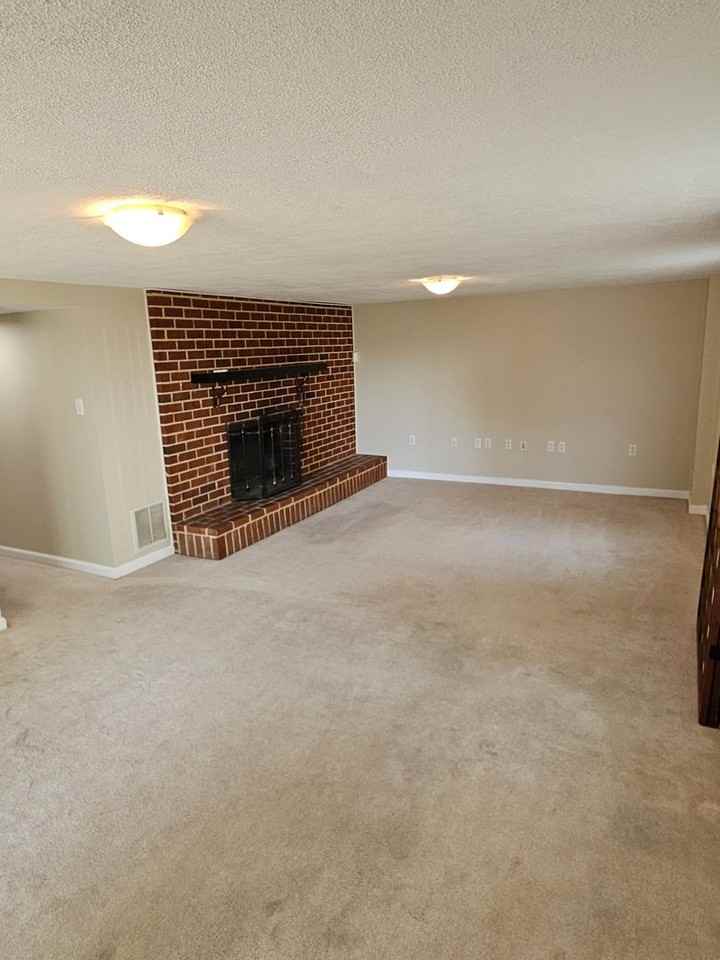 3503 Dunnington Rd - Photo 4 of 19
