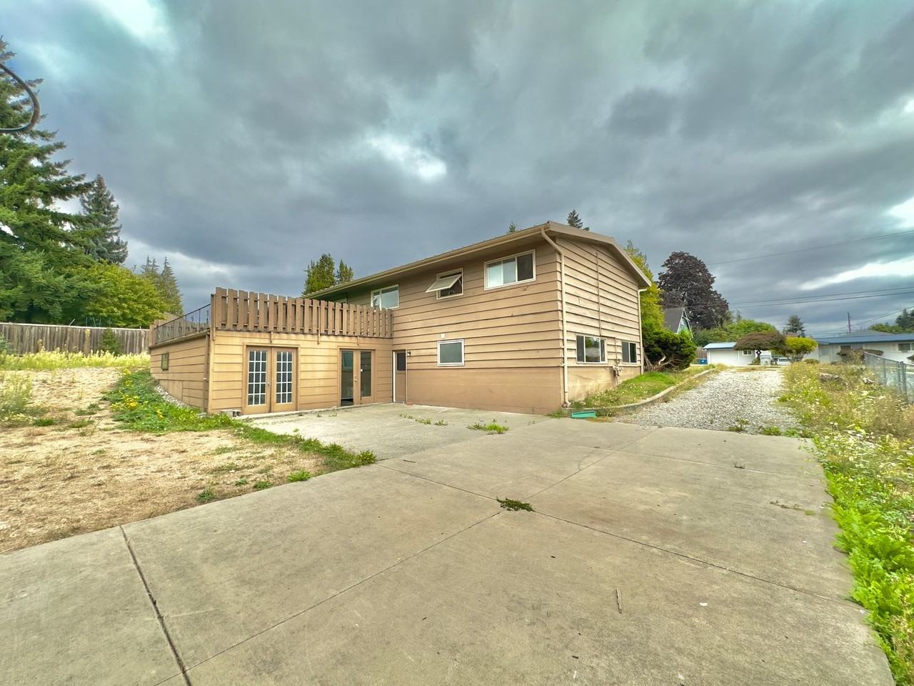 917 East Seattle Street