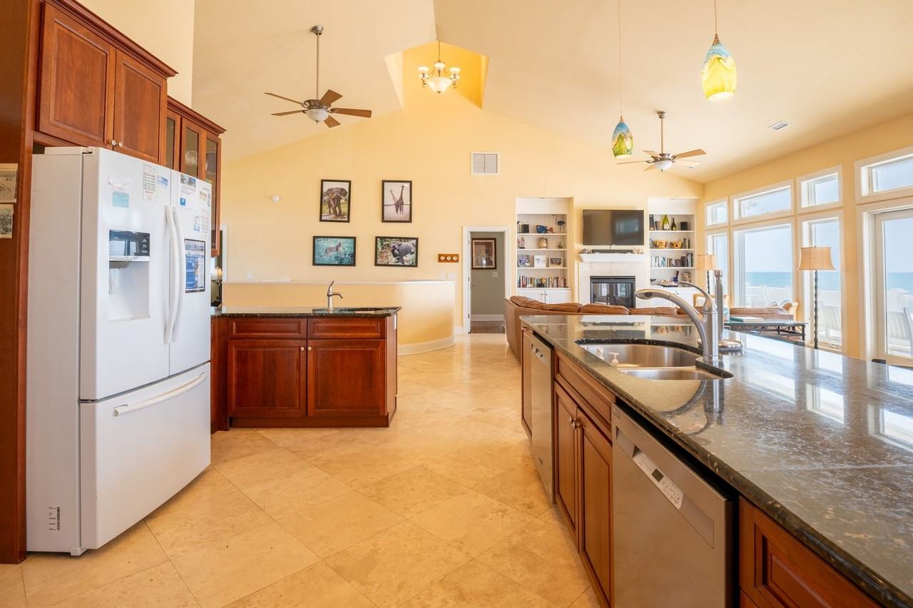 124 La Grande Dame @ 124 Ocean View Ln - Photo 7 of 36