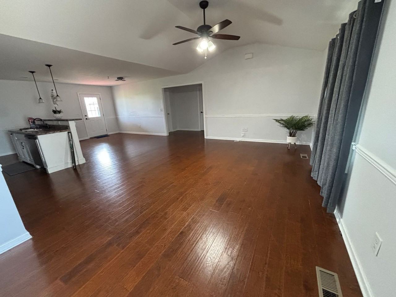 155 Raspberry Dr - Photo 5 of 20