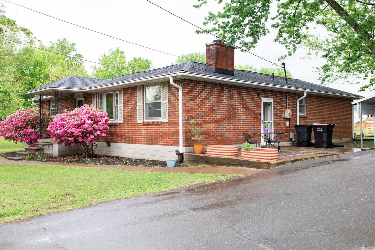 2056 Nunley St - Photo 3 of 50