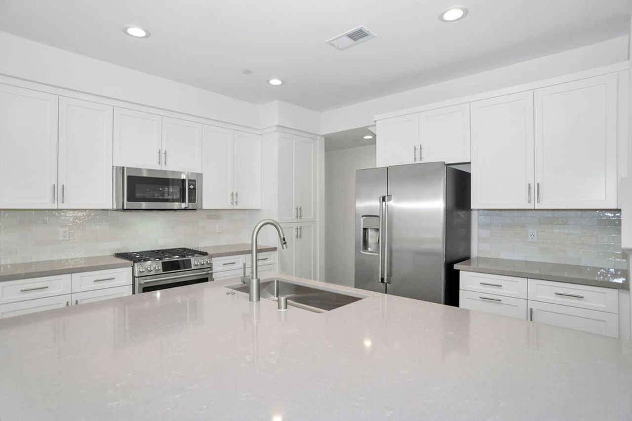 10881 Mccan Court - Photo 4 of 50