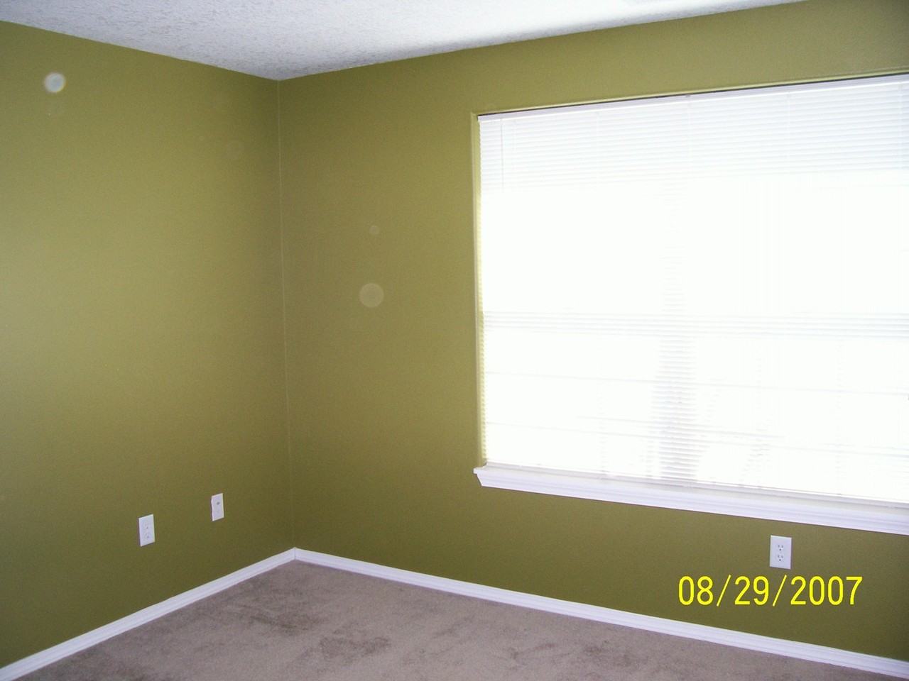 3557 Ne Hembree St - Photo 3 of 9