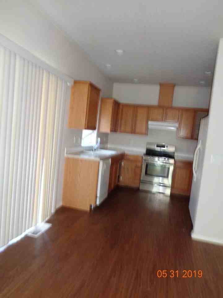 1815 Nw 23rd St - Photo 2 of 17