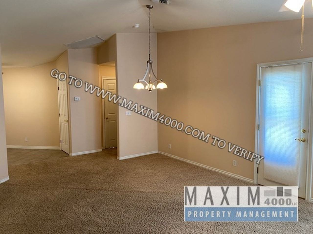 2499 Interlochen Ct #4A - Photo 3 of 15