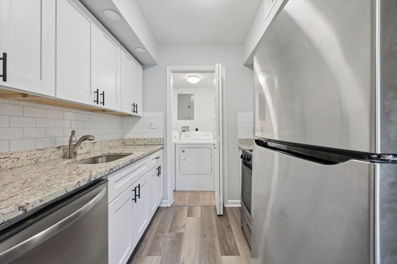 103 Painters Xing - Photo 3 of 28