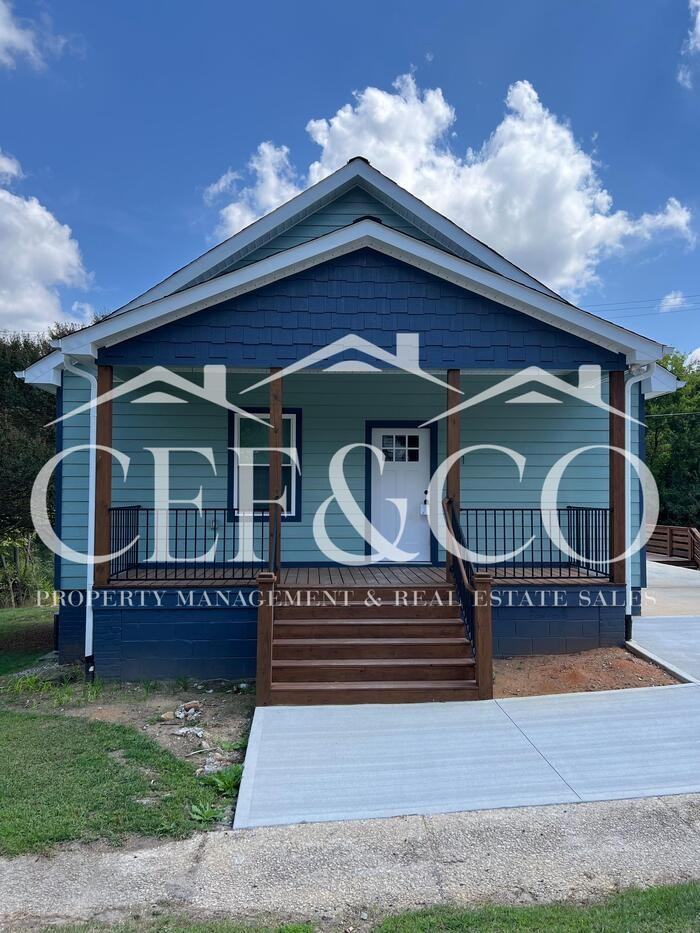 151 Brewster St - Photo 2 of 20