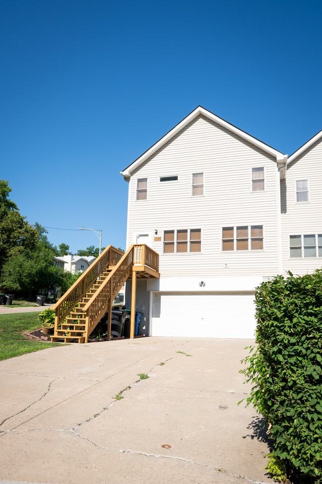 1727 N 57th Ave #1727 - Photo 2 of 23