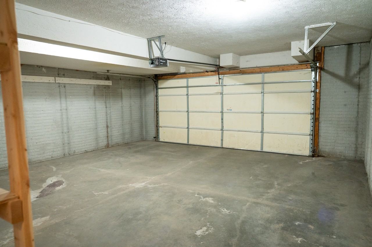 1727 N 57th Ave #1727 - Photo 3 of 23