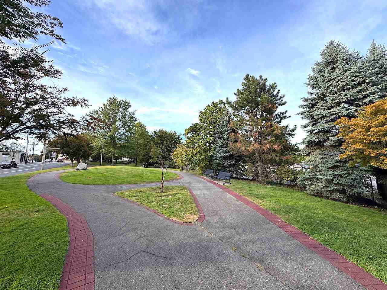 848 Main St #1 - Photo 3 of 33