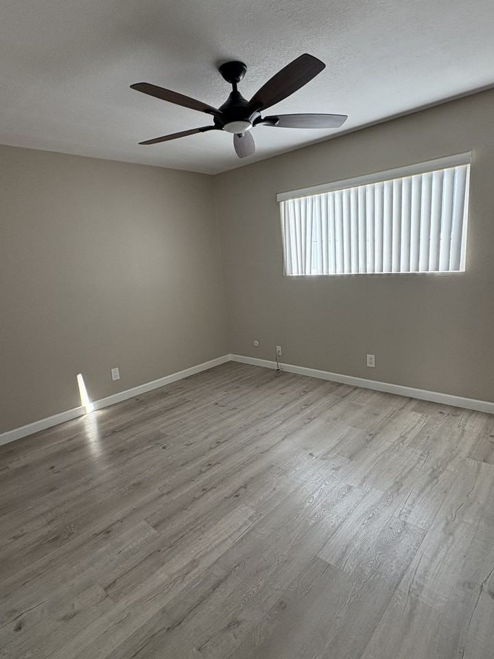 1409 Superior Ave #NA - Photo 5 of 9