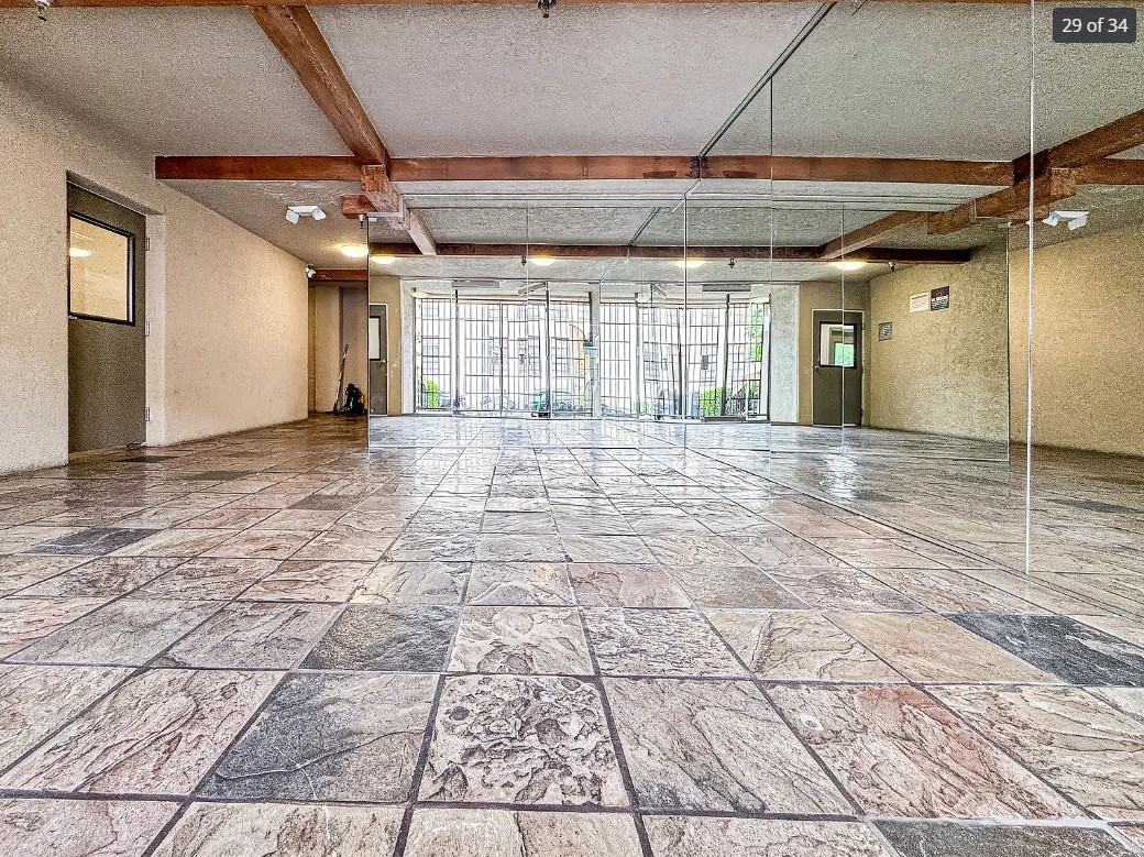 740 S Cochran Ave #408 - Photo 5 of 26