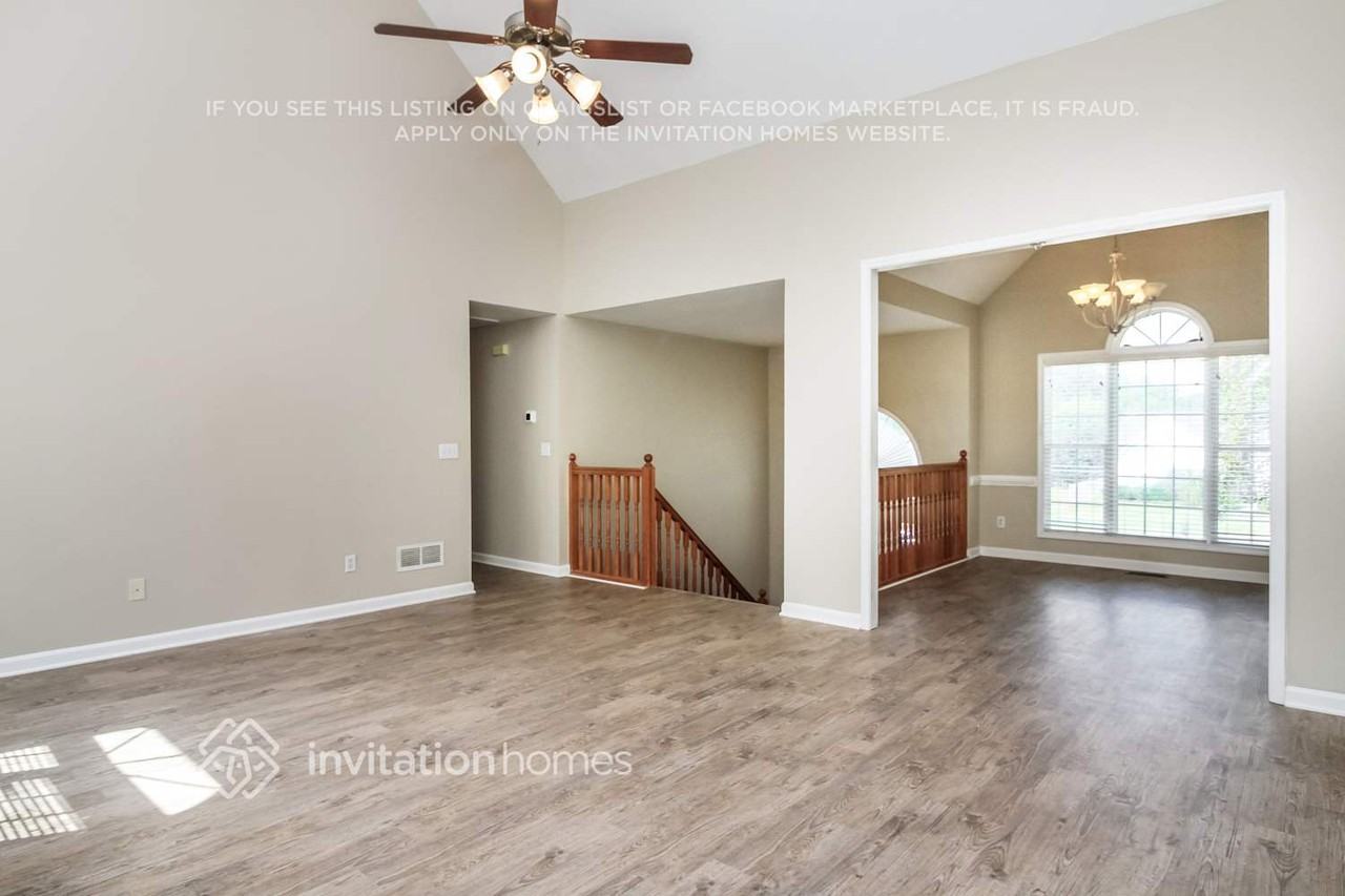 19 Jamestowne Dr - Photo 7 of 18