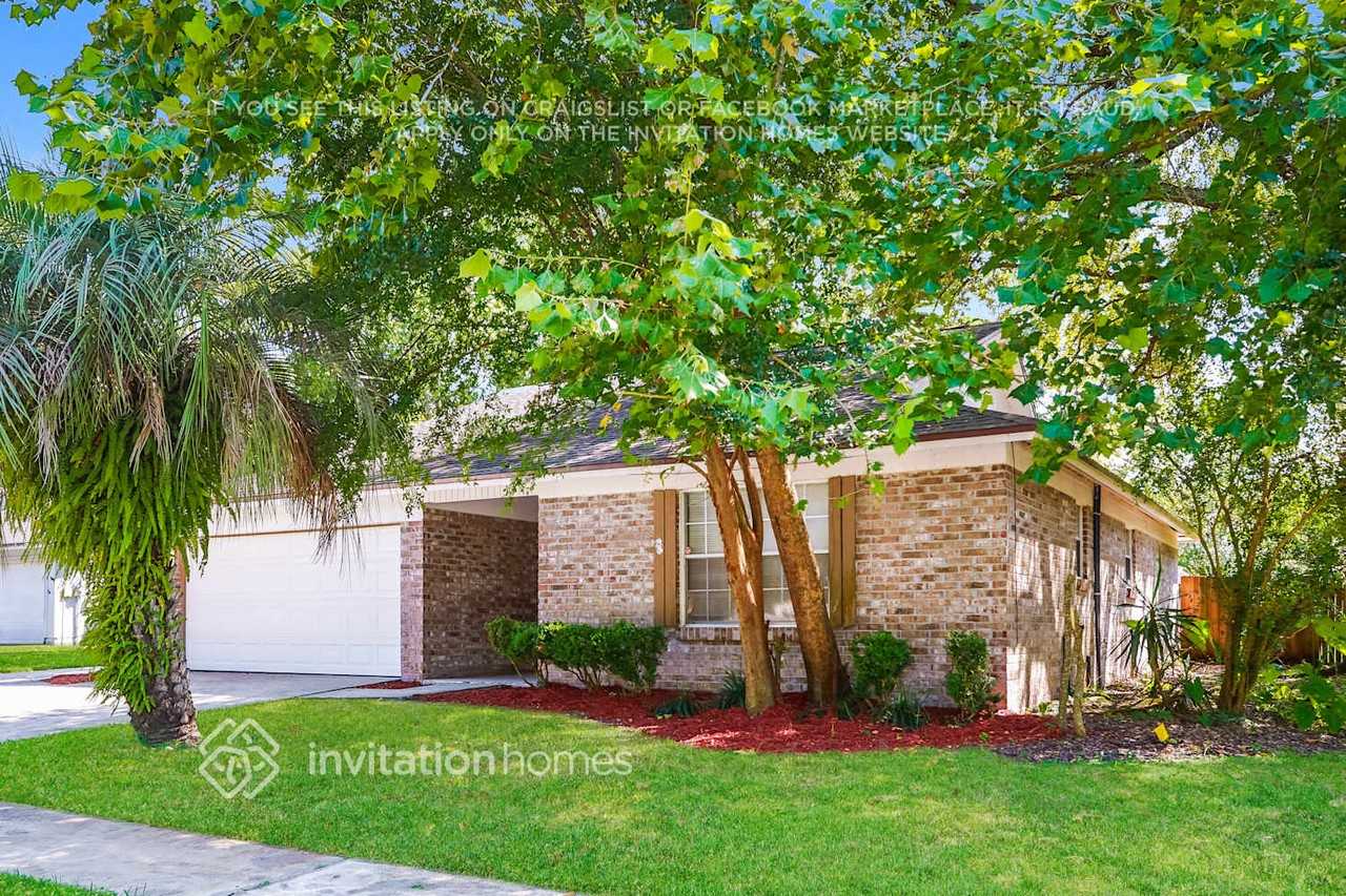 7362 Boysenberry Ln N - Photo 3 of 17