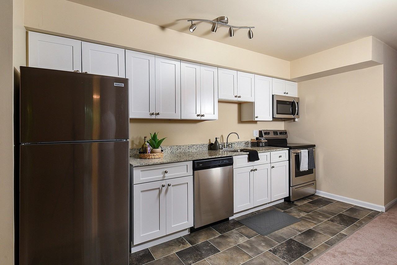 Dublin Village - Photo 4 of 34