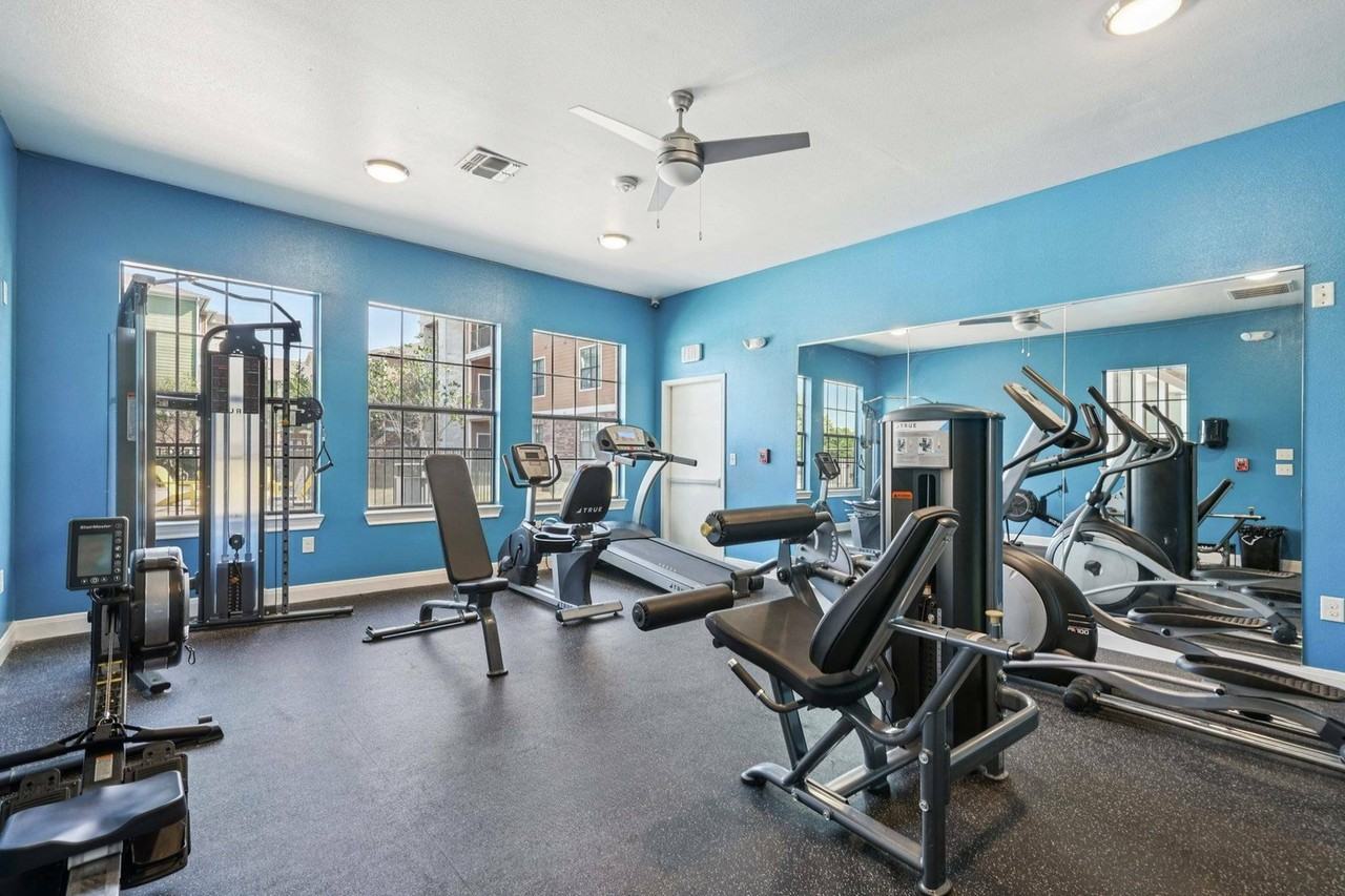 Walnut Grove - Photo 7 of 31