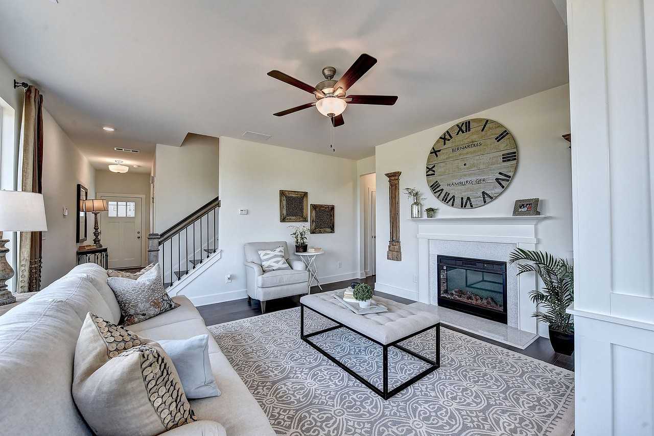 Centennial Ridge - Photo 2 of 51