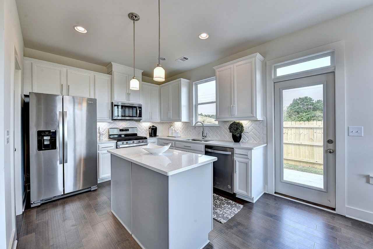 Centennial Ridge - Photo 5 of 51