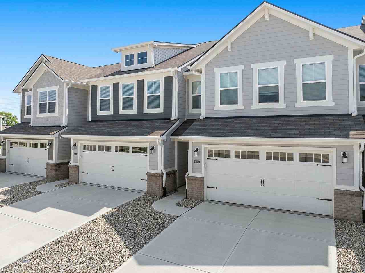 Casey Corner - Photo 4 of 27