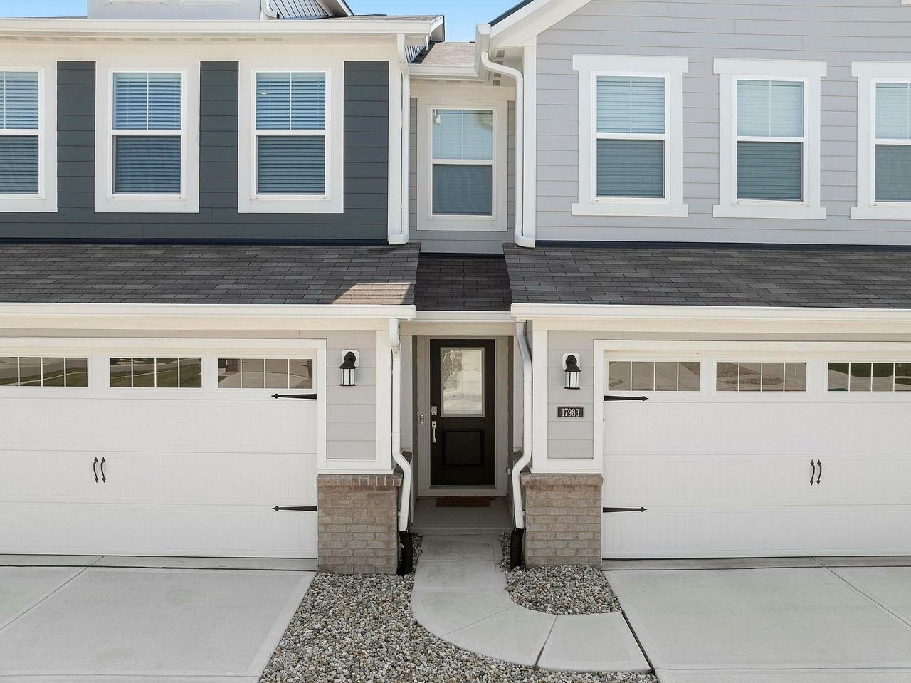 Casey Corner - Photo 5 of 27