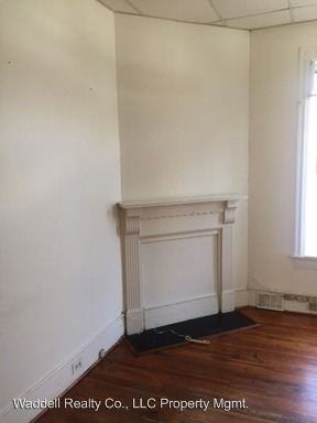 1112 Twenty-First Street - Photo 3 of 12