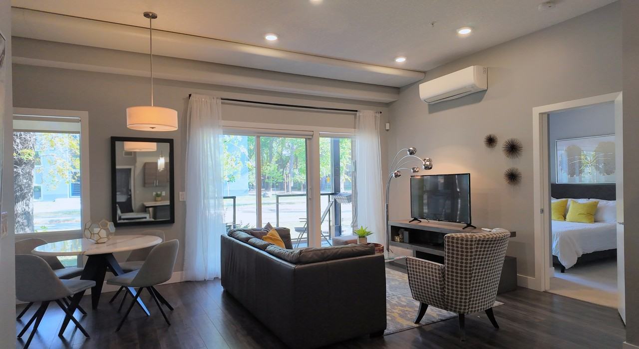 108 #E - Photo 2 of 34