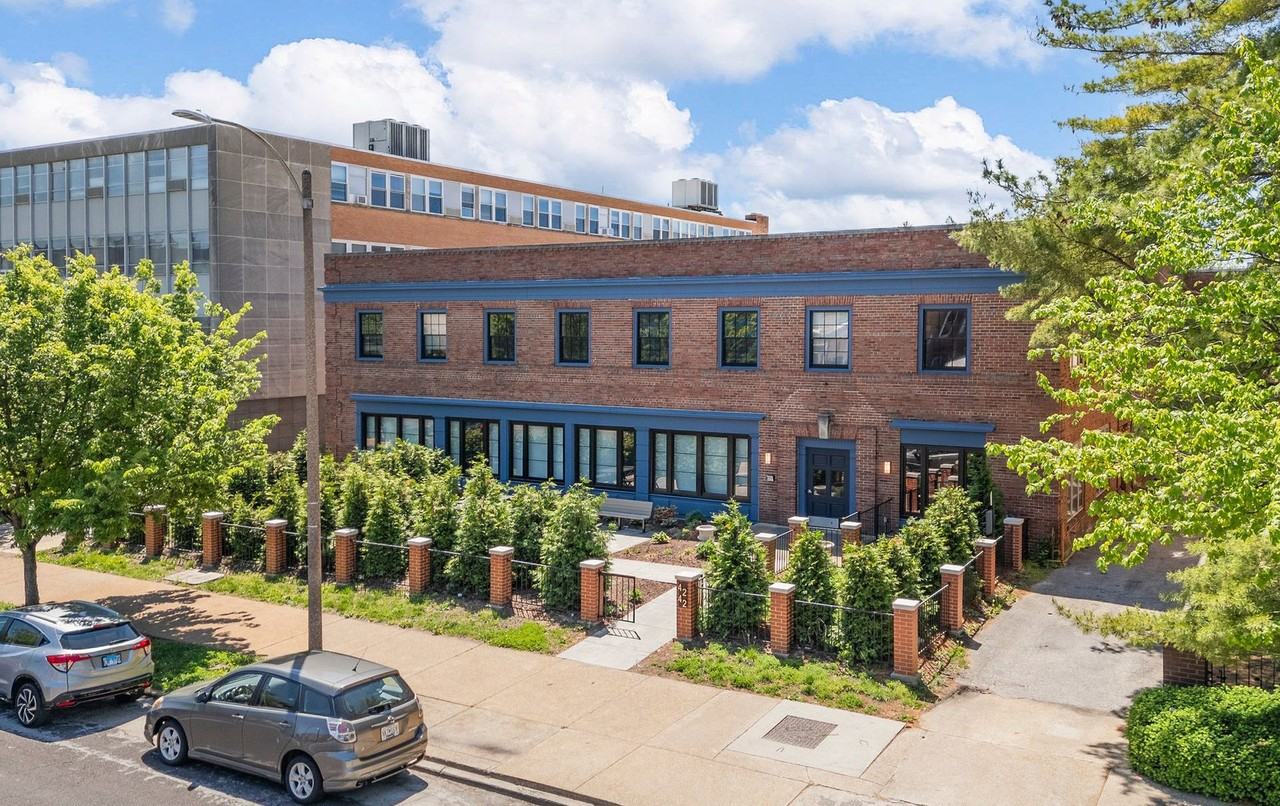 4242 Lindell Blvd LLC - Photo 2 of 2