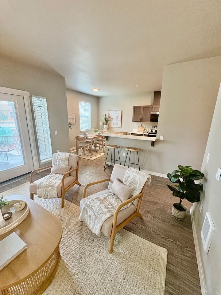 Introducing Dry Canyon – Redmond’s newest Luxury Apartments - 2960 ... - Apartment Decor With Force-Dry Texture