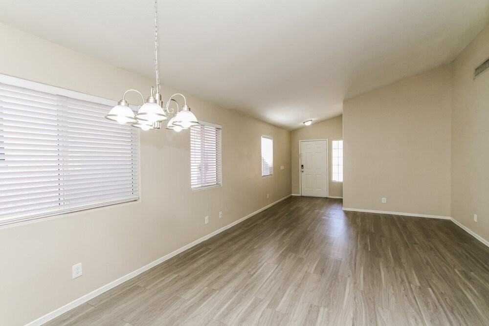 6376 Venus Vale Court - Photo 5 of 16