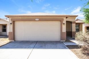11621 W Bloomfield Rd - Photo 1 of 1