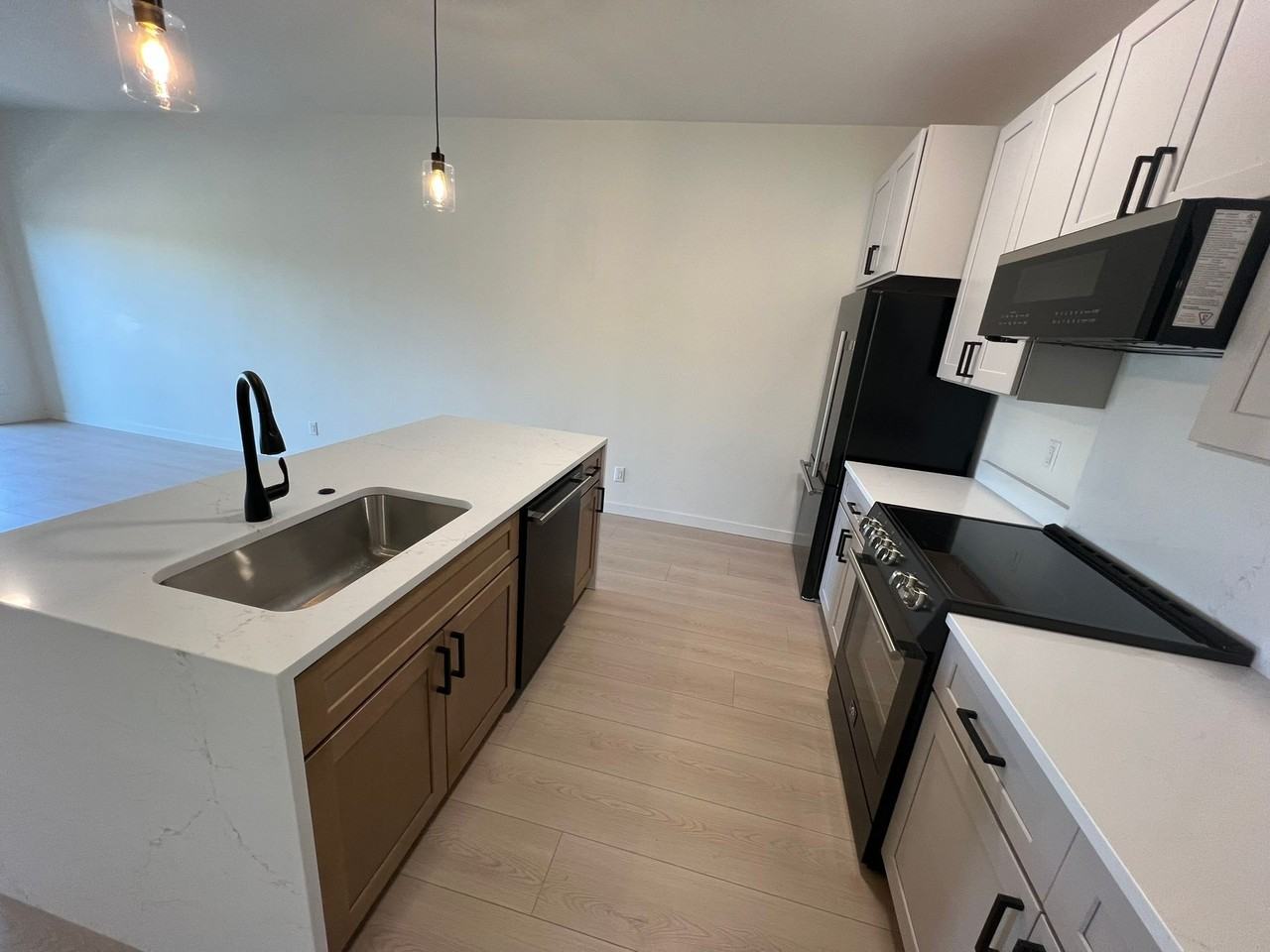 The Lucille - Photo 2 of 21