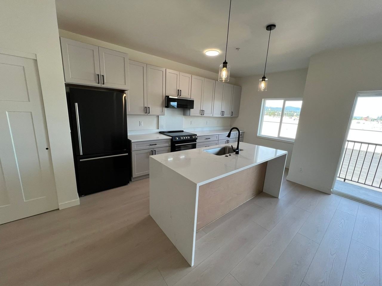 The Lucille - Photo 3 of 21