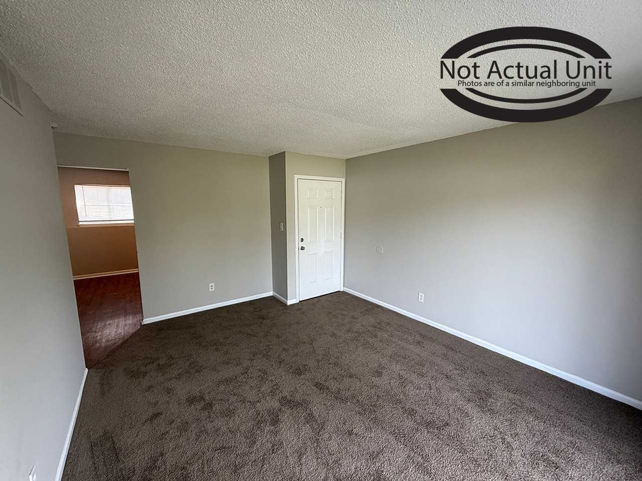 7305 N Moberly Dr #B - Photo 3 of 16