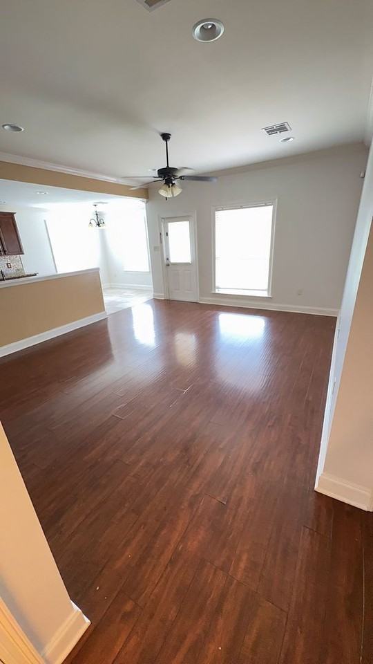 426 Christopher Dr - Photo 5 of 19