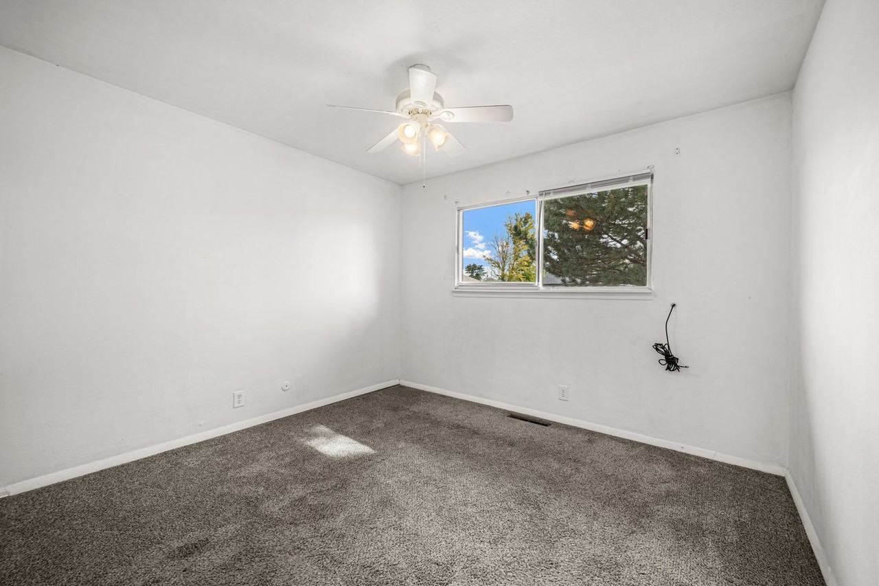 3211 Fairfield Lane - Photo 5 of 22