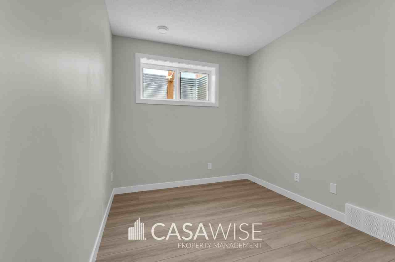 1065D Berg Pl Bsmt #BS - Photo 3 of 12